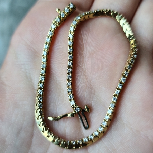 14k Gold Diamond Bracelet - Picture 1 of 13